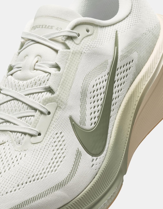 Nike - Nike Air Zoom Pegasus 42 - Men's