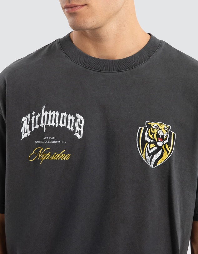 Nena & Pasadena - Richmond Vintage Goth Tee