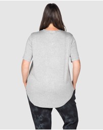Love Your Wardrobe - Kelly Dipped Hem T-shirt