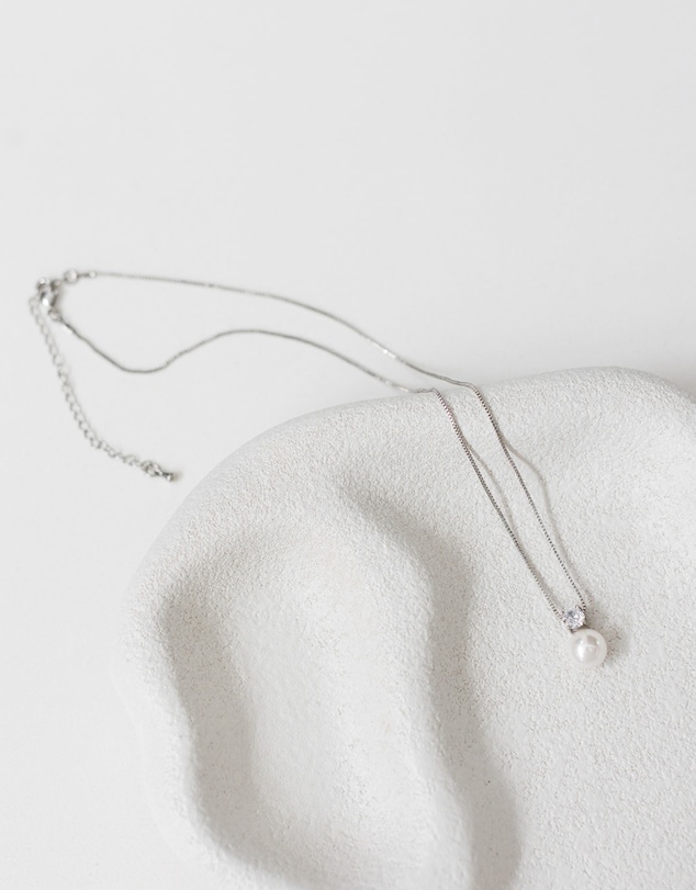 The White Collection - Anna - Minimal Silver Bridal Necklace