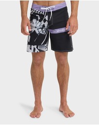 Quiksilver - Mens Surfsilk Straight 18