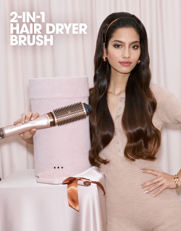 ghd - duet blowdry 2-in1 Hair Dryer Brush Gift Set in Cashmere Beige