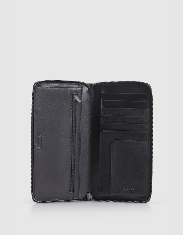 Evity - RFID Gabe Leather Travel Wallet