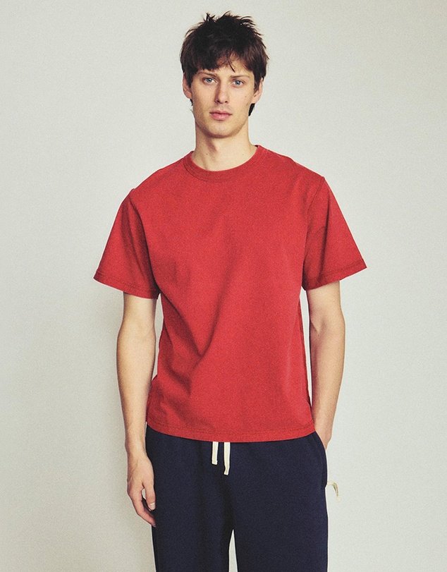 Larriet - Blind Tee
