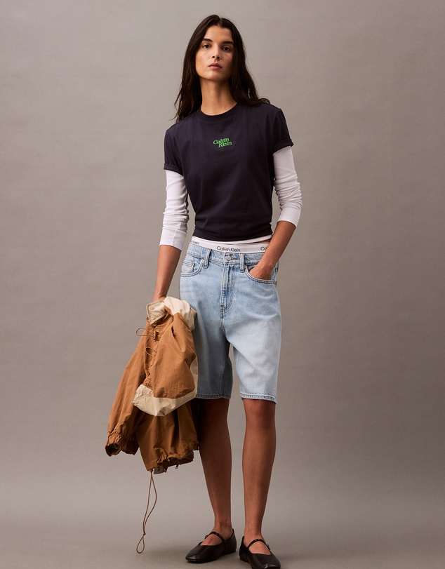 Calvin Klein Jeans - Flocked Logo Graphic Slim T-Shirt