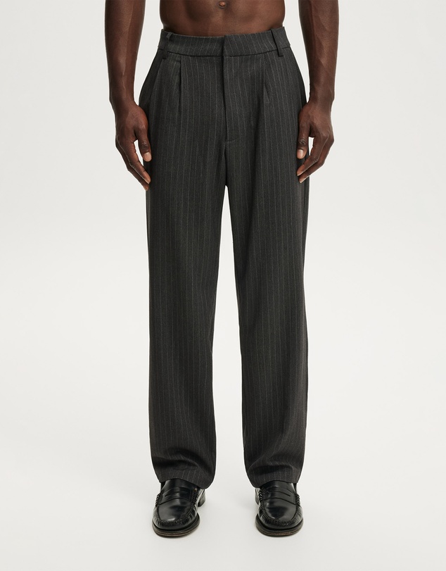Cotton On - Baggy Pleated Pant