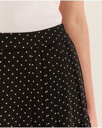 Review - Zoe Spot Mini Skirt