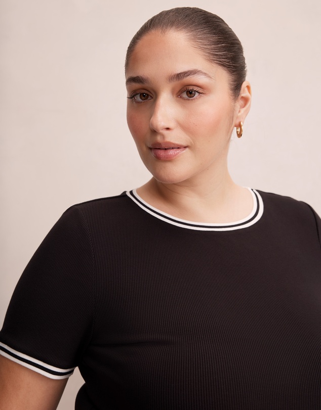 Forever New Curve - Rosie Curve Tipped Trim Short Sleeves T-shirt