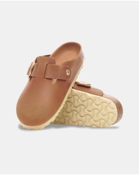 Birkenstock - Boston Big Buckle Oiled Leather Regular - Women's