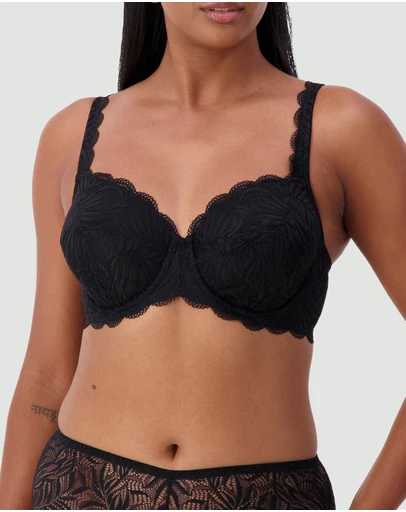 Triumph - Essential Lace Balconette Bra