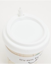 itti bitti - 240ml Reusable Baby Cino Cup With 1 Straw - Zoom Zoom Race Car