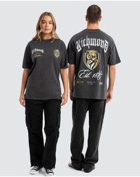 Nena & Pasadena - Richmond Vintage Goth Tee