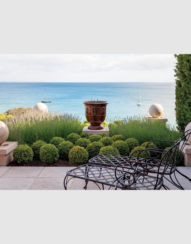 Brumby Sunstate - Paul Bangay: A Life in Garden Design
