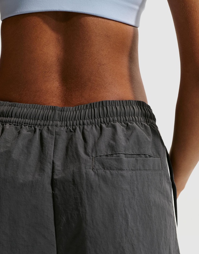 Nike - Sportswear High-Waisted 9