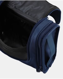Van Heusen - Expandable Hanging Toiletry Bag