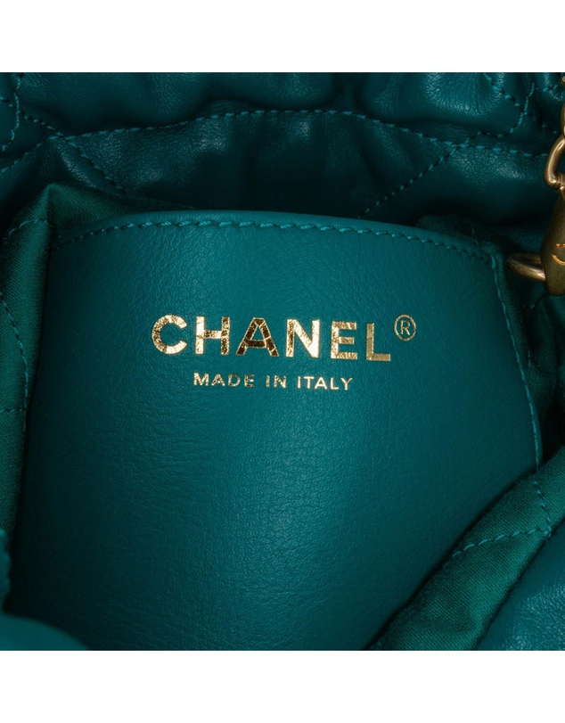 Pre-Loved by Azura Reborn - Pre-Loved chanel Chanel 22 Medium Quilted Lambskin Teal