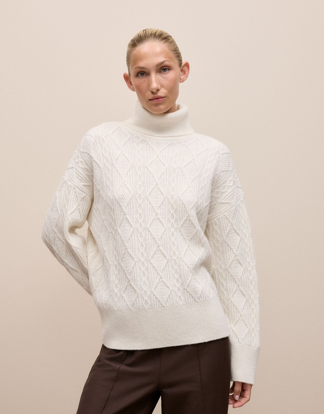Trenery - Merino Cable Rollneck in Marshmallow