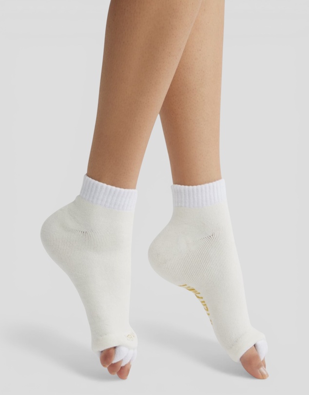 High Heel Jungle - The After Party Foot Relief Socks - Coconut Creme