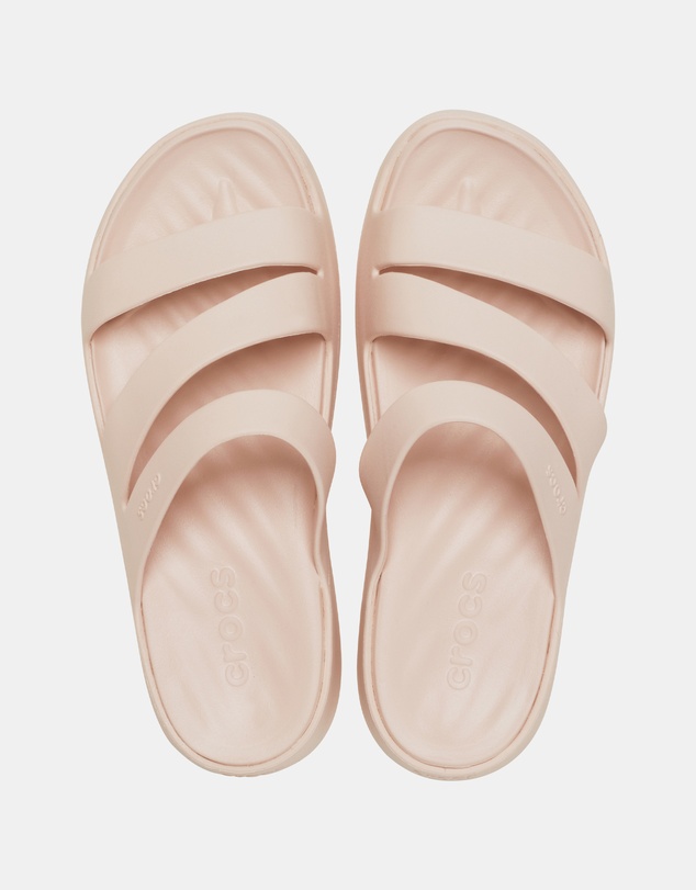 Crocs - Getaway Strappy Sandals - Women's