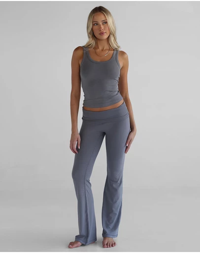 Leelo Active - Lounge Flare Pants - ICONIC EXCLUSIVE