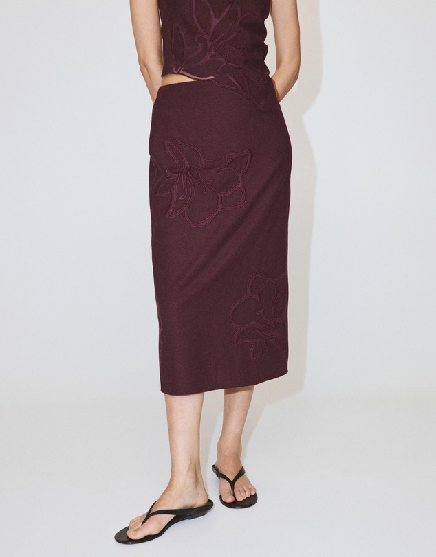 M.N.G - Linen Skirt with Floral Embroidery