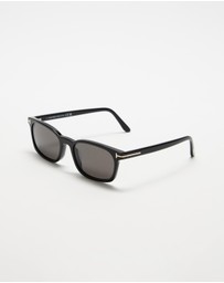 Tom Ford - Miles-02