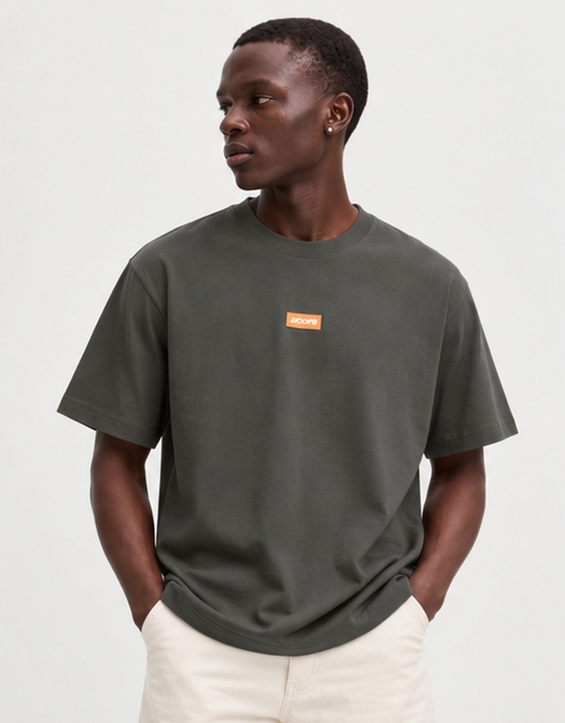 Jack & Jones - Jcoclub Small Badge SS Crew Neck Tee