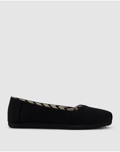 Black/Black Canvas
