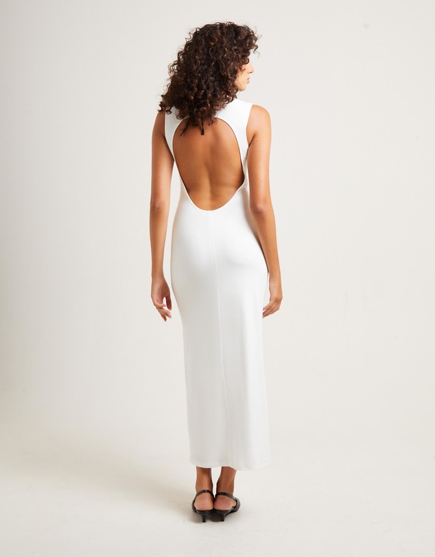 Alice In The Eve - Dahlia Curve Cut Out Maxi Dress