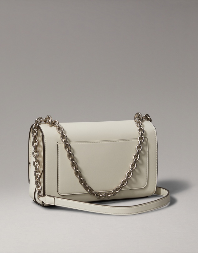 Calvin Klein - Sculpted Chain Crossbody Bag