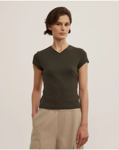Witchery - High V T-shirt