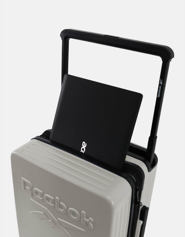 Reebok - Reebok Expedition 54cm Cabin Hard Shell Suitcase