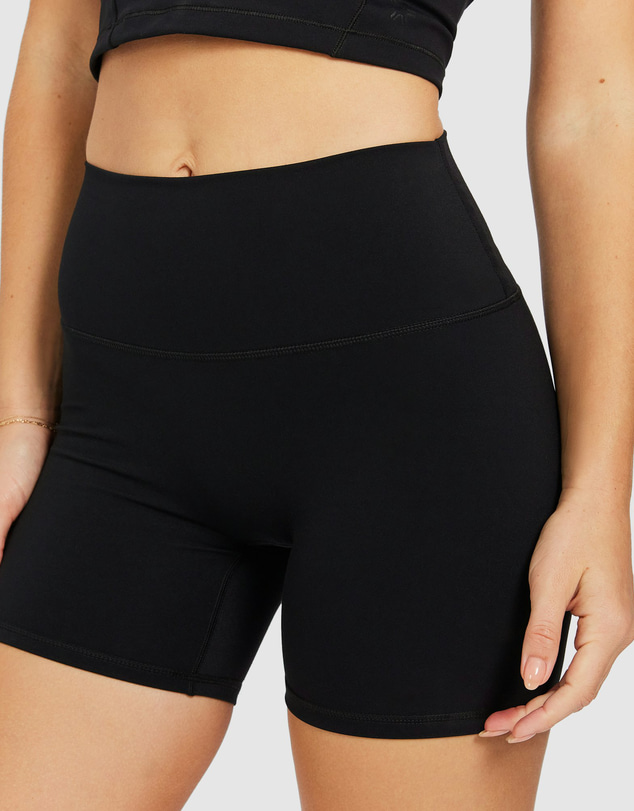 Rockwear - Sculpt Scrunch Bum Mid Thigh Bike Shorts