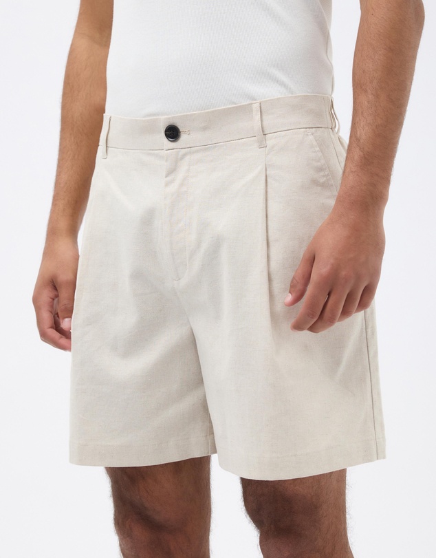 AERE - Leon Pleated Linen Blend Shorts