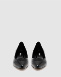 Nine West - Speakup