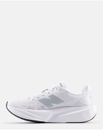 New Balance - FuelCell Rebel v5 (Wide Fit) - Women's