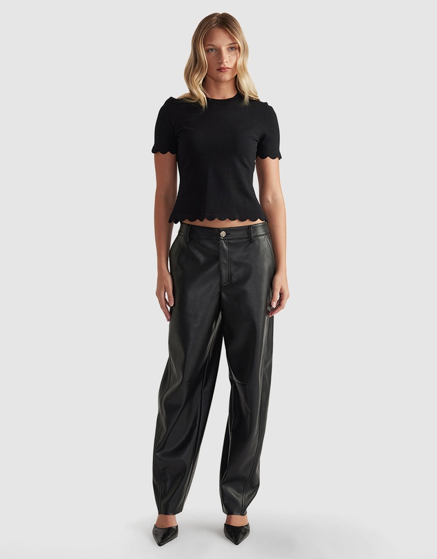 Decjuba - Kai Scallop Edge Tee