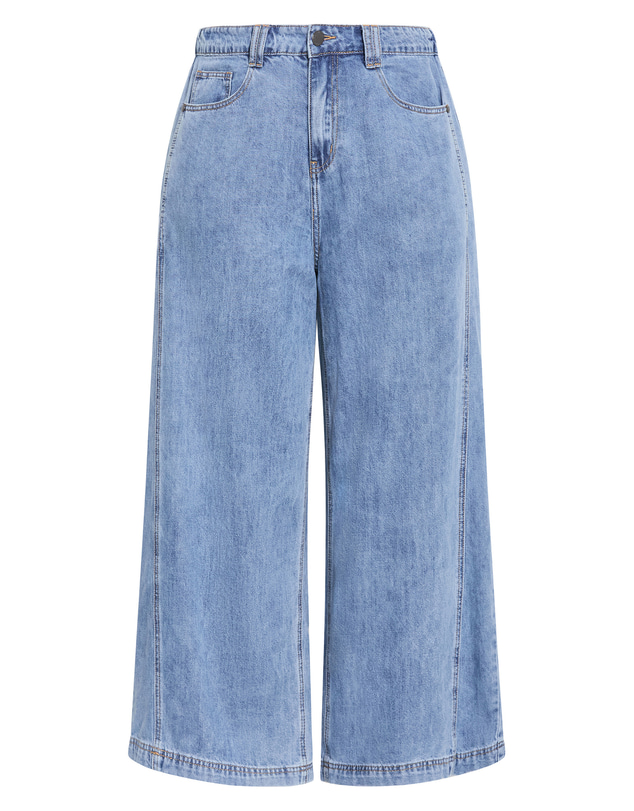 City Chic - Plus size Harley Fit Lucia Wide Leg Short Jean - light wash