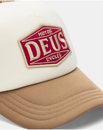 Deus Ex Machina - Josel Trucker
