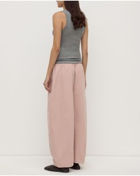 Assembly Label - Lola Barrel Pants