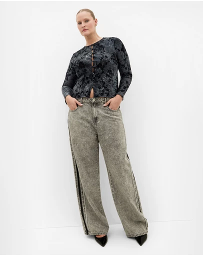 City Chic - Plus size Devore Flock Print Top - smoke