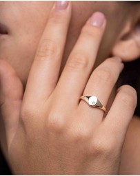 Luna Rae - Solid Gold - Rhia Diamond Signet Ring