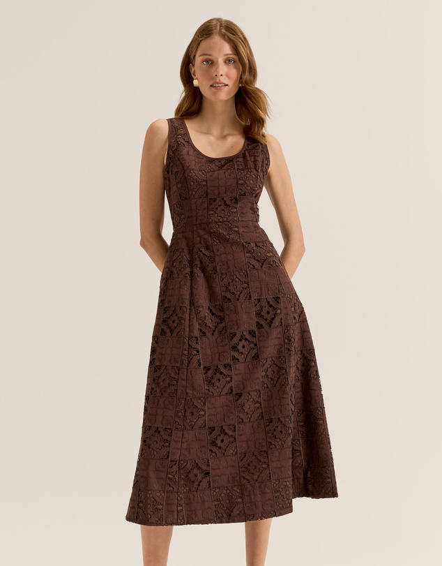 Review - Noosa Embroidered Midi Dress