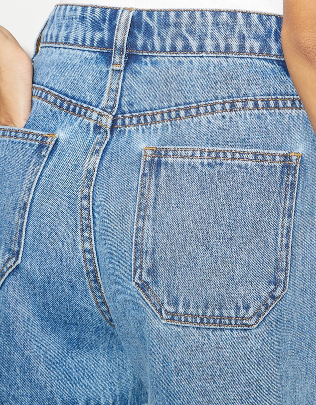 Dazie - Summer Daze Cinch Waist Denim Shorts