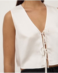 Assembly Label - Beal Silk Tie Front Top