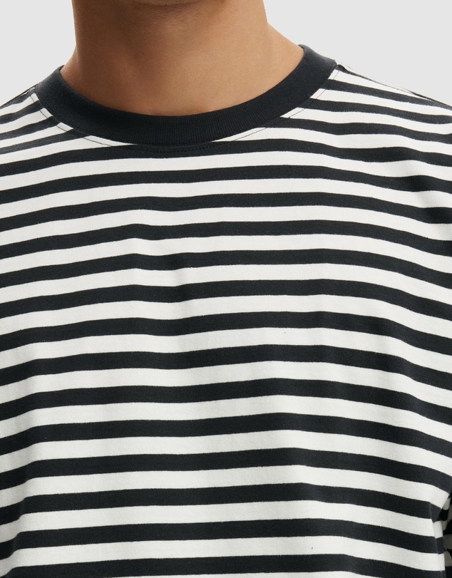 Cotton On - Box Fit T-Shirt