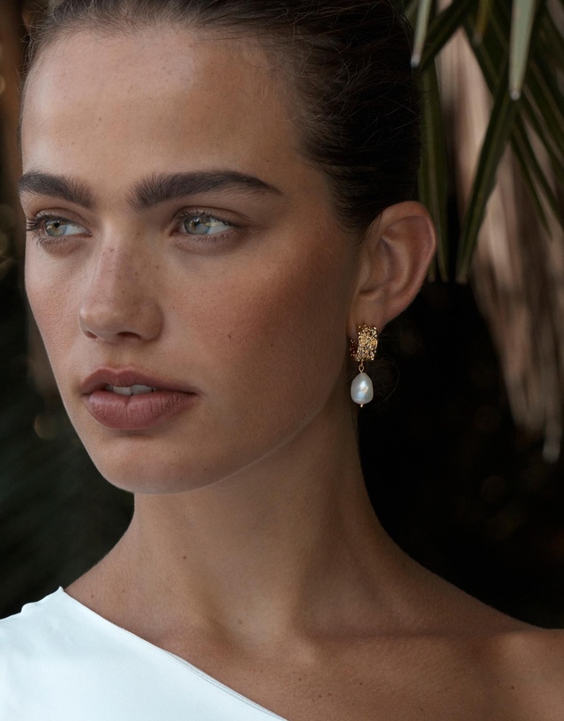 Amber Sceats - Carnation Earrings