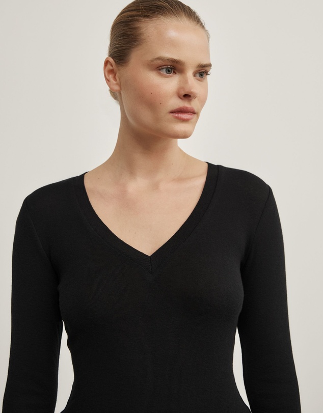 Witchery - Fine V-neck Long-sleeve Top