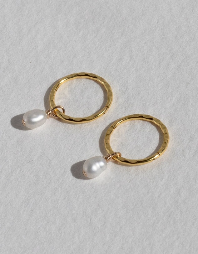SAINT VALENTINE - Mini Pearl Hoops - Gold