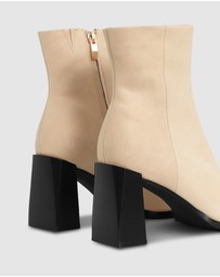 Skin - Sandiago Ankle Boot